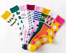 Load image into Gallery viewer, Contrast men's personality cotton socks geometric stockings