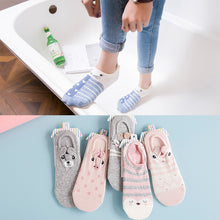 Load image into Gallery viewer, Cartoon cute cotton female socks