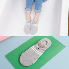 Load image into Gallery viewer, Cartoon cute cotton female socks
