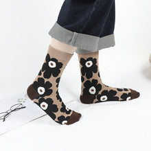 Load image into Gallery viewer, Girly Cute Ins Wind Flower Socks Cotton Mid-Tube Socks