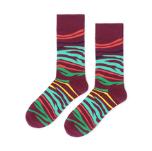 Load image into Gallery viewer, New classic striped socks men's street socks personality skateboard cotton socks