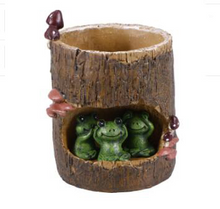 Load image into Gallery viewer, Green Frog Flower Pot