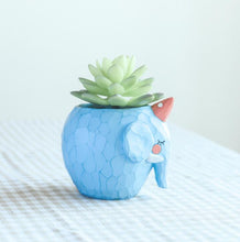 Load image into Gallery viewer, Animal Planter Pot