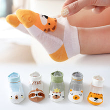 Load image into Gallery viewer, 5 Pairs Of Children Socks-Cute Animals