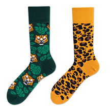 Load image into Gallery viewer, Asymmetrical Color Retro Personality Male And Female Couple Mid-length Cotton Socks