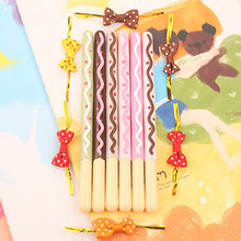 Load image into Gallery viewer, Plastic Realistic Biscuit Black Fountain Pen

