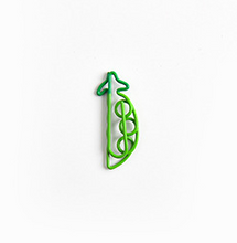 Load image into Gallery viewer, Cartoon Cute Fruit Carrot Paper Clip White Radish Note Holder Simulation White Radish Paper Clip Office Stationery
