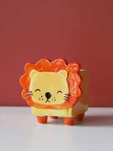Load image into Gallery viewer, Creative Personality Cute Small Ceramic Flowerpot
