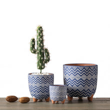 Load image into Gallery viewer, Terracotta three-legged flower pot
