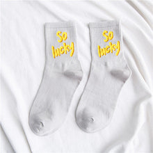 Load image into Gallery viewer, 2021 autumn and winter new tide socks female sports socks letter skateboard socks college wind cotton deodorant baseball socks

