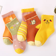 Load image into Gallery viewer, Medium sized children's socks
