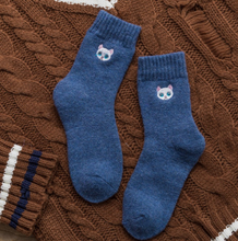 Load image into Gallery viewer, Ms. cat embroidery in stockings thickening terry socks in Japanese warm wool socks
