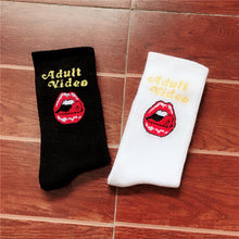 Load image into Gallery viewer, Trend INS hip hop socks Europe and the United States street fashion skateboarding couple long socks female male letters lip socks

