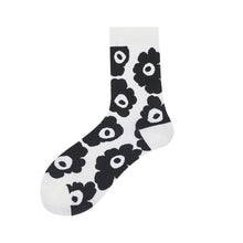 Load image into Gallery viewer, Girly Cute Ins Wind Flower Socks Cotton Mid-Tube Socks
