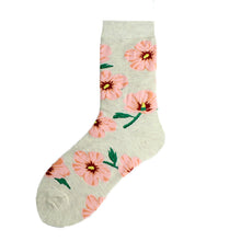 Load image into Gallery viewer, Sunflower Flower Cotton Socks Ladies College Style
