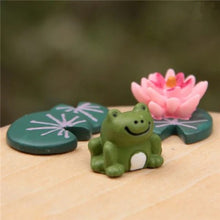 Load image into Gallery viewer, Micro Landscape Decoration Set Eco Bottle Accessories Succulent Decoration Mini Cute Animal Three-Piece Jewelry Decoration
