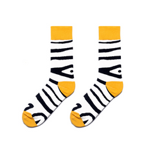 Load image into Gallery viewer, Vintage Green And Yellow Long Tube Flower Socks
