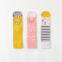 Load image into Gallery viewer, Women's socks in autumn and winter
