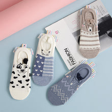 Load image into Gallery viewer, Cartoon cute cotton female socks
