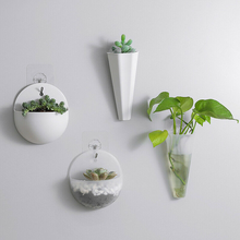 Load image into Gallery viewer, Plastic Wall Hanging Green Dill Hanging Flower Pot

