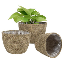 Load image into Gallery viewer, Straw flower basket
