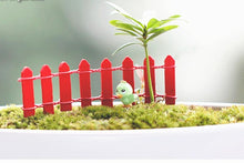 Load image into Gallery viewer, Small Wooden Fence Moss Micro Landscape Cake Baking Decoration
