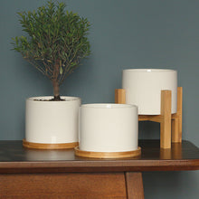 Load image into Gallery viewer, Flower Pot with Bamboo Tray Support
