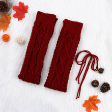 Load image into Gallery viewer, Solid color knee socks
