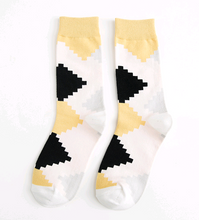 Load image into Gallery viewer, British wind socks personality couple socks men and women cotton stockings
