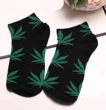 Load image into Gallery viewer, Weed Socks
