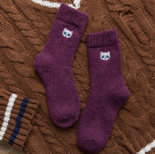 Load image into Gallery viewer, Ms. cat embroidery in stockings thickening terry socks in Japanese warm wool socks
