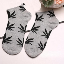 Load image into Gallery viewer, Weed Socks
