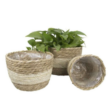 Load image into Gallery viewer, Straw flower basket
