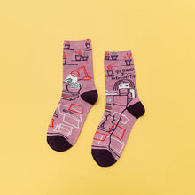 Load image into Gallery viewer, Personality Contrast Color Graffiti Women's Tube Socks Street Style Fashion Cotton Socks
