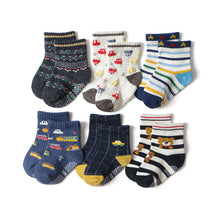 Load image into Gallery viewer, Children's Dispensing Non-slip Baby Floor Socks
