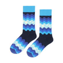 Load image into Gallery viewer, New classic striped socks men's street socks personality skateboard cotton socks
