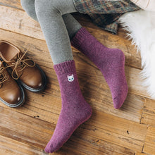 Load image into Gallery viewer, Ms. cat embroidery in stockings thickening terry socks in Japanese warm wool socks
