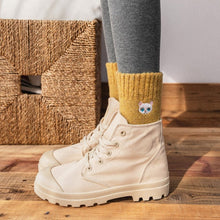 Load image into Gallery viewer, Ms. cat embroidery in stockings thickening terry socks in Japanese warm wool socks
