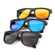 Load image into Gallery viewer, Sunglasses with wooden frames
