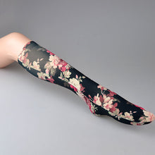 Load image into Gallery viewer, Autumn And Winter Medium Tube Stockings Elastic Retro Print Calf Socks Big Flower Pattern
