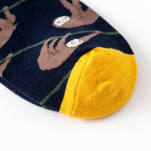 Load image into Gallery viewer, Geometric stockings, contrast color men's cotton socks
