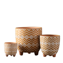 Load image into Gallery viewer, Terracotta three-legged flower pot
