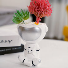 Load image into Gallery viewer, Astronaut Succulent Flower Pot Plant Flower Pot Set Combination Decoration Resin Crafts
