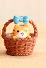 Load image into Gallery viewer, Moss micro landscape jewelry flat bamboo basket kitten ornaments DIY assembly
