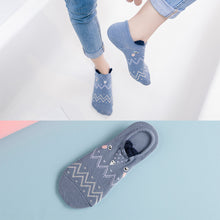 Load image into Gallery viewer, Cartoon cute cotton female socks
