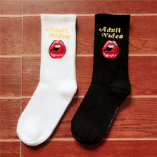 Load image into Gallery viewer, Trend INS hip hop socks Europe and the United States street fashion skateboarding couple long socks female male letters lip socks
