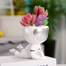 Load image into Gallery viewer, Astronaut Succulent Flower Pot Plant Flower Pot Set Combination Decoration Resin Crafts
