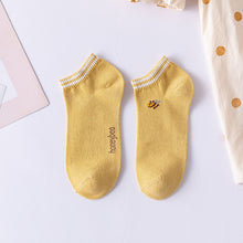 Load image into Gallery viewer, Cartoon Little Bee Boat Socks Pure Female Embroidery Combed Cotton Socks
