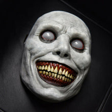 Load image into Gallery viewer, Horror Smiley Demon Creepy Halloween Mask
