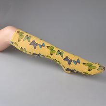Load image into Gallery viewer, Autumn And Winter Medium Tube Stockings Elastic Retro Print Calf Socks Big Flower Pattern
